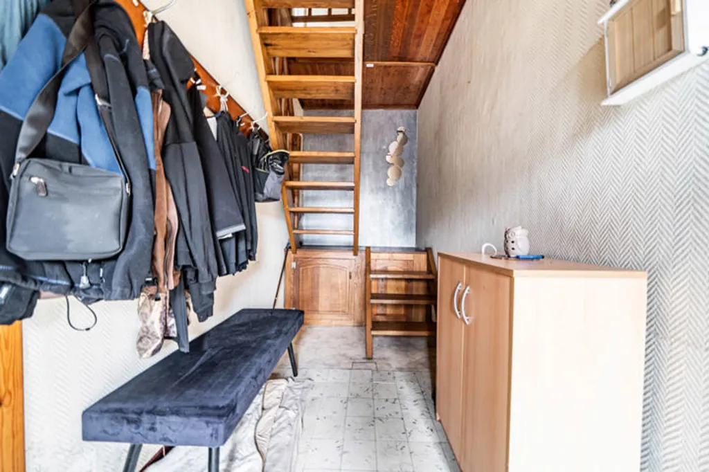 Buanderie - Maison 4 Façades avec Jardin et Garage à Berzée
