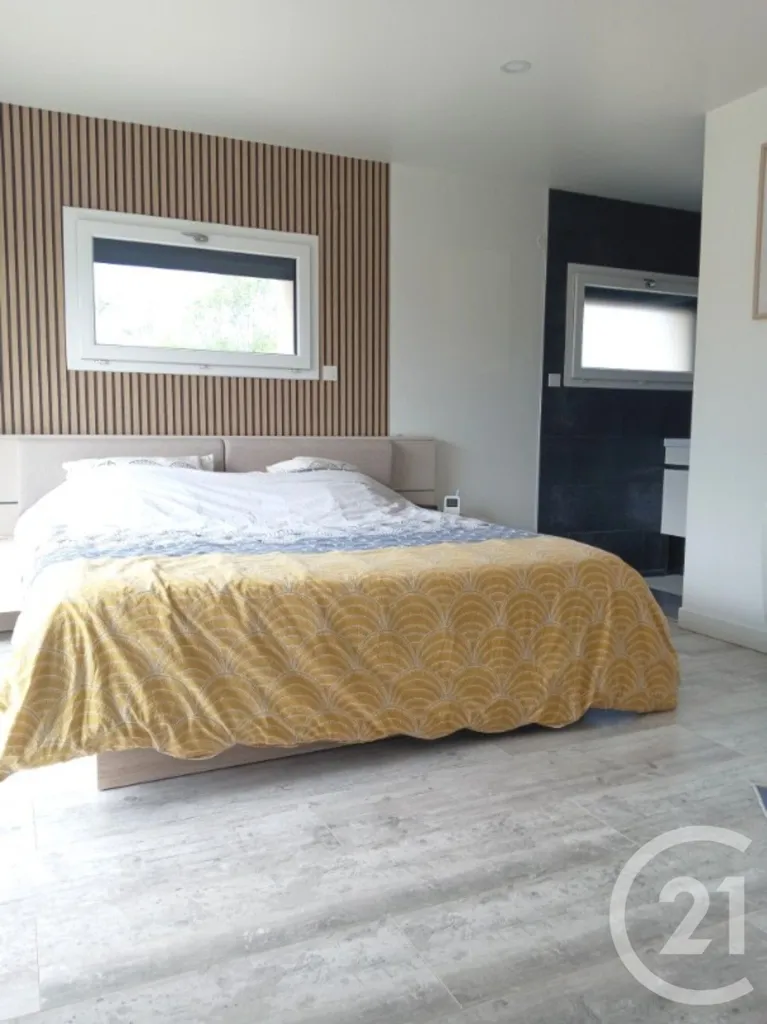 Chambres - Villa Rénovée avec Piscine à Beffes