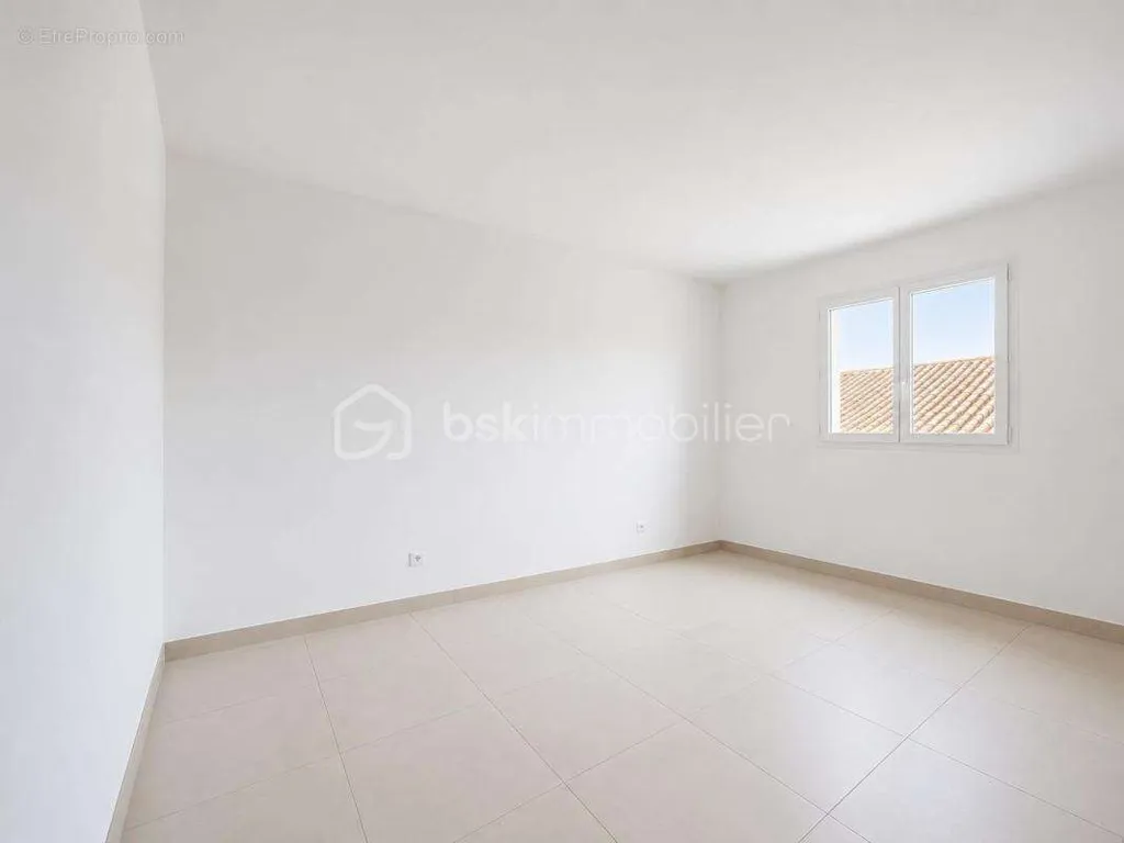 Toad - New Villa with Pool in Bassan
