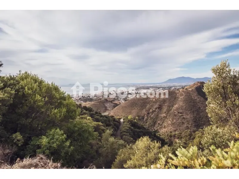 Contemporary Villa with Panoramic Views in Altos de los Monteros