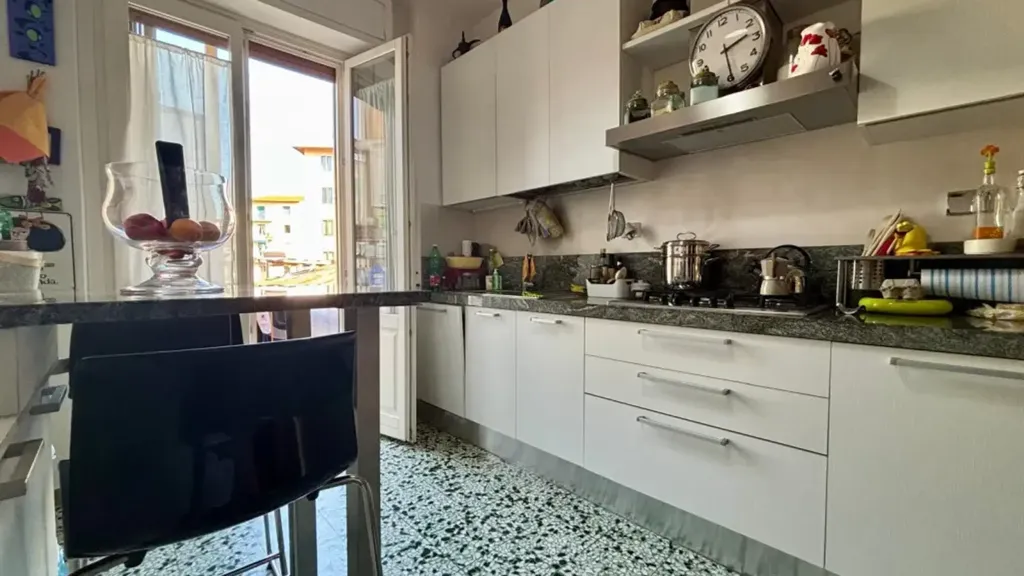 Köök - Rustic-Style Apartment with Balcony in Florence