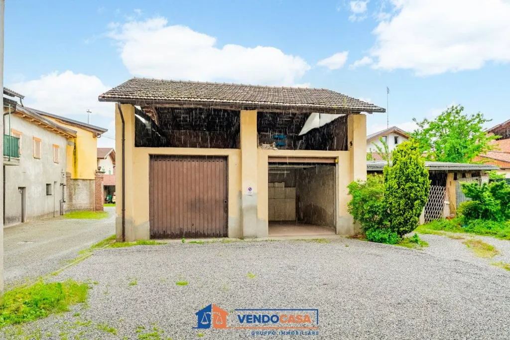 Garaaž - Apartment with Balcony in Beinette Centre