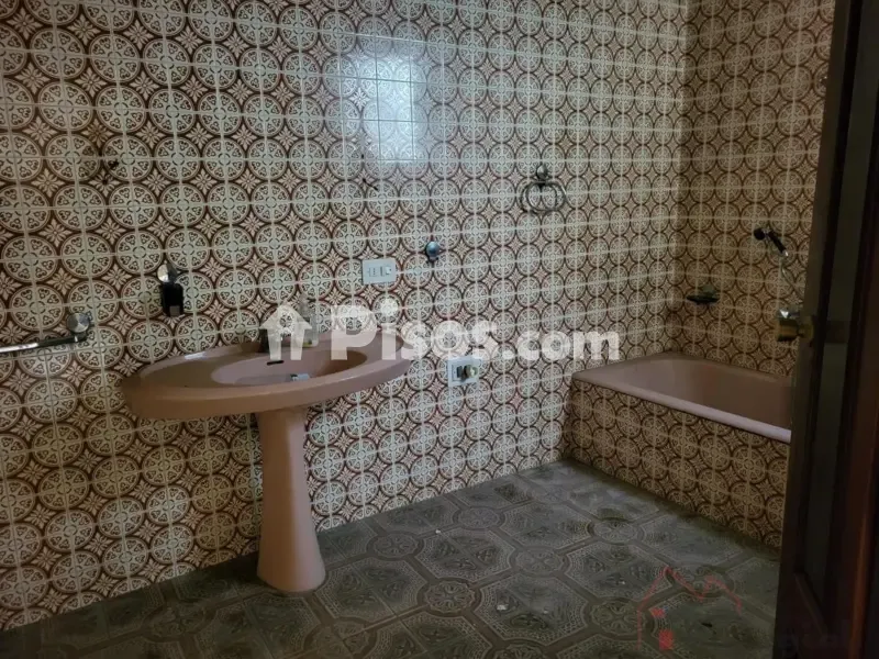 Salles de bain - Spacious House with Patio in Carrer de Sant Jaume