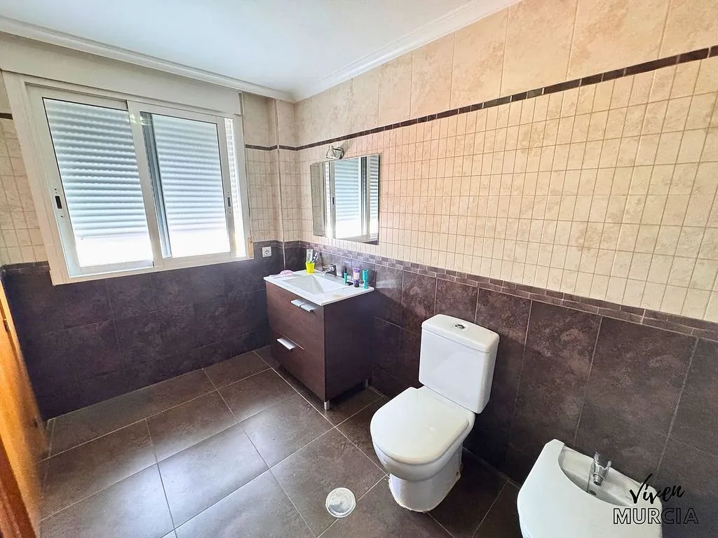 Salles de bain - Terraced House with Balcony in Beniajan