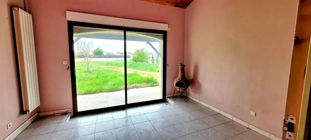 Toad - House with Pool in Coutras