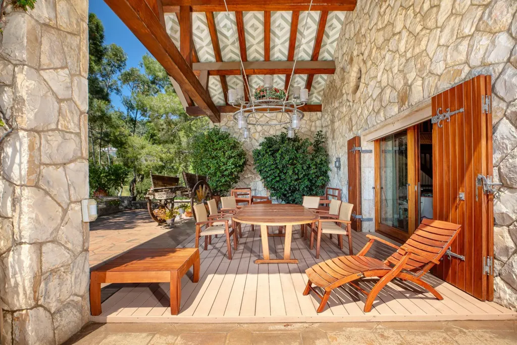 Terrazza - Seafront Estate with Beach Access in Almadraba