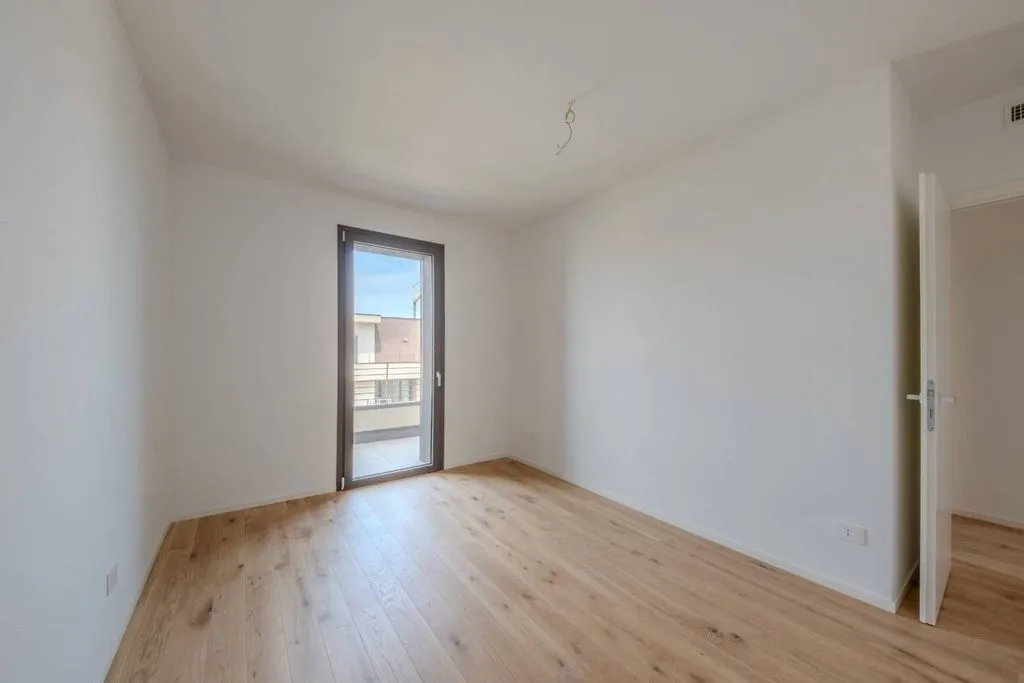 Pièces - Luxury Penthouse with Terraces in Spinea