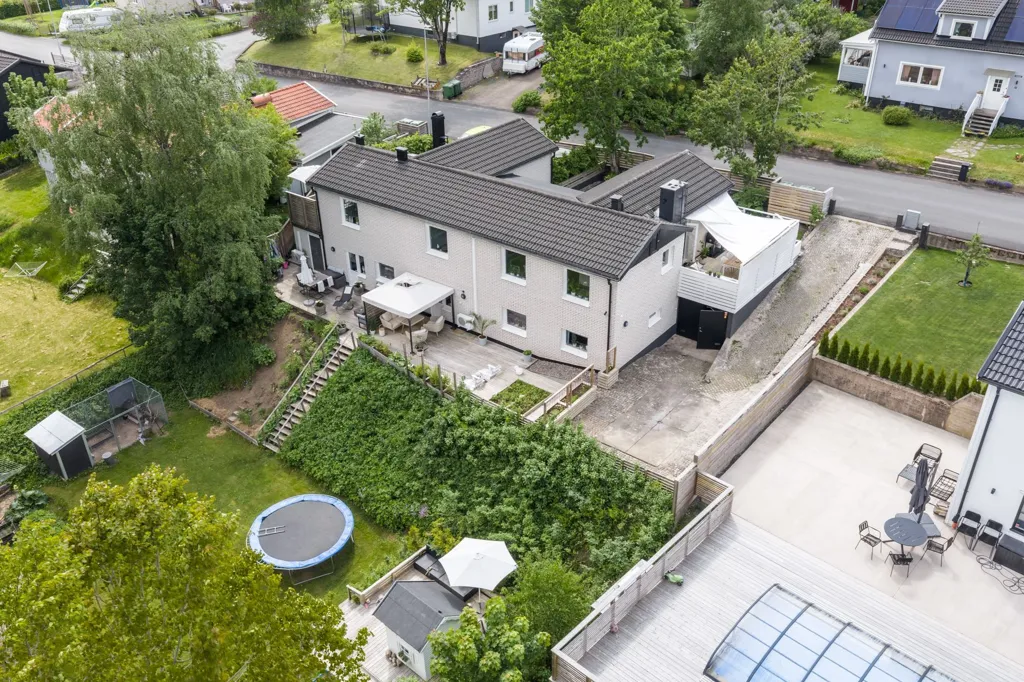 Aerial - Family-Friendly Semi-Detached House in Taberg