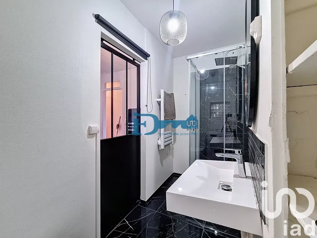 Vannitoad - Renovated 2-Bedroom Apartment in Dieppe