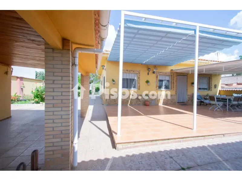 Terrass - Chalet with Extensive Garden in Nuevo Bulevar