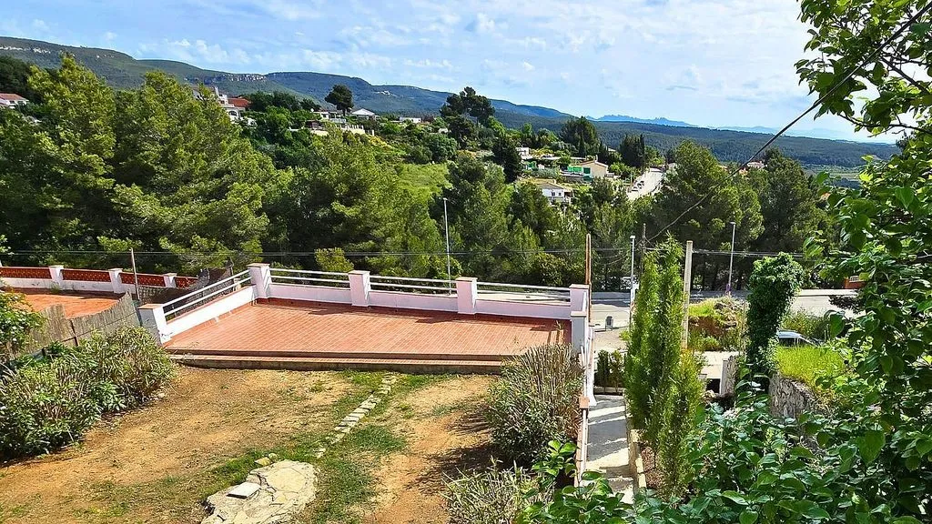 Aed - Reformed Chalet with Mountain Views in Torrelles de Foix
