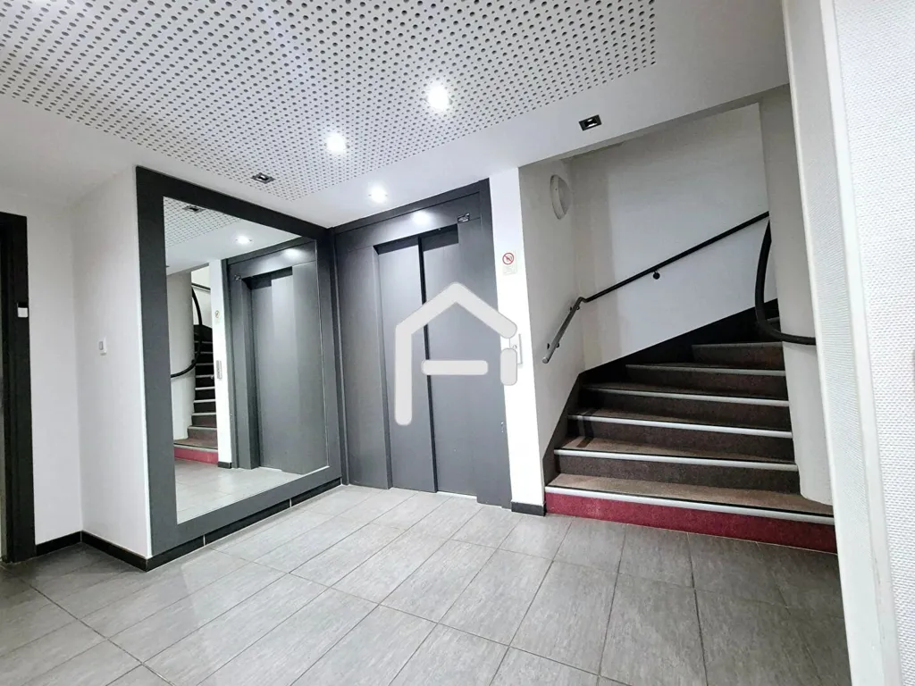 Ingresso - 3-Bed Flat with Double Garage in Blagnac