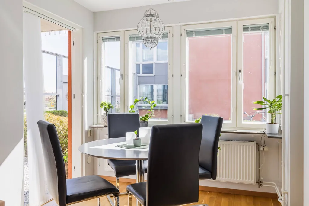 Salle à manger - Modern Flat with Private Terrace in Kalmar
