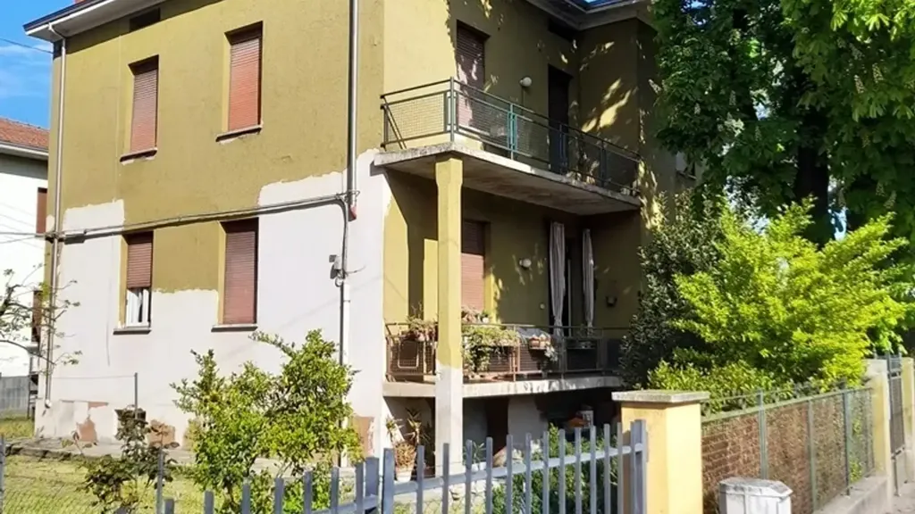 Extérieur - Trilocale with Balcony in Parma