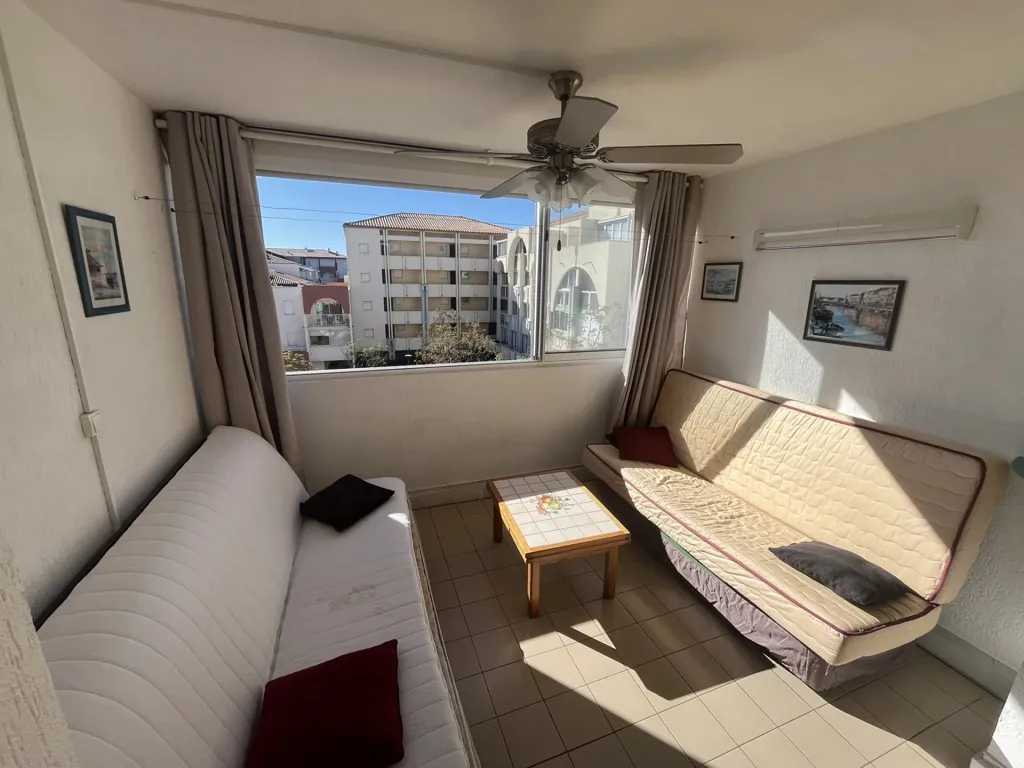 Elutuba - T2 with Port View in Sète