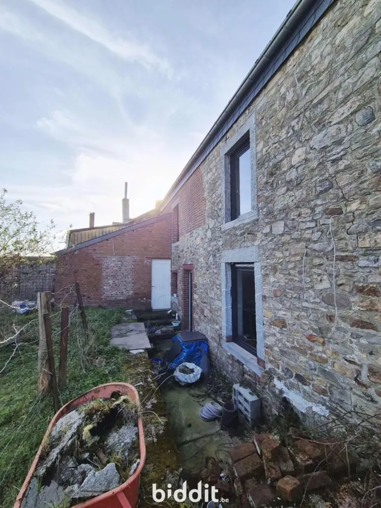 Aed - Stone House with Terrace in Le Mesnil