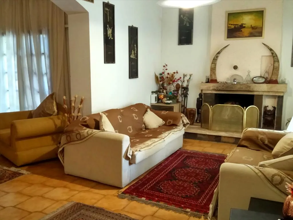 Séjour - Detached House with Solar Panels in Melissia