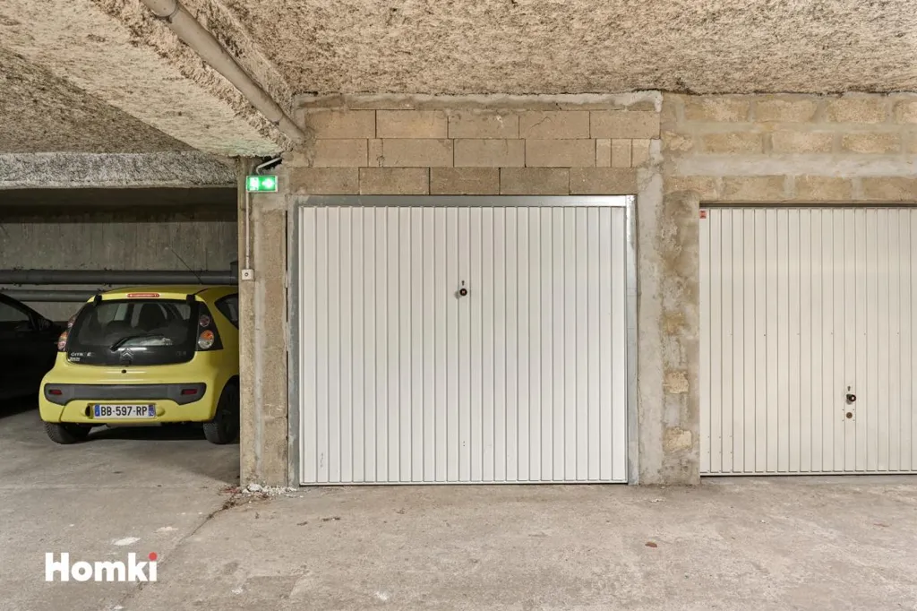 Garage - Appartement T4 avec Terrasse et Jardinet à Montmagny