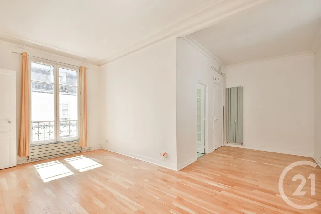 Stanze - 2-Bedroom Parisian Flat with Courtyard View