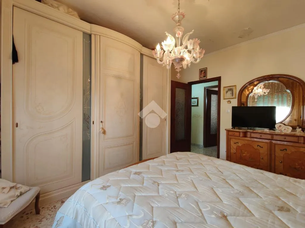 Chambres - Third Floor Flat with Balcony in Villagrazia