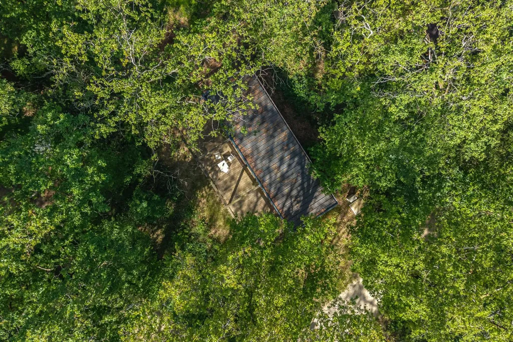 Õhuvaade - Isolated Chalet with Forest View in Norg