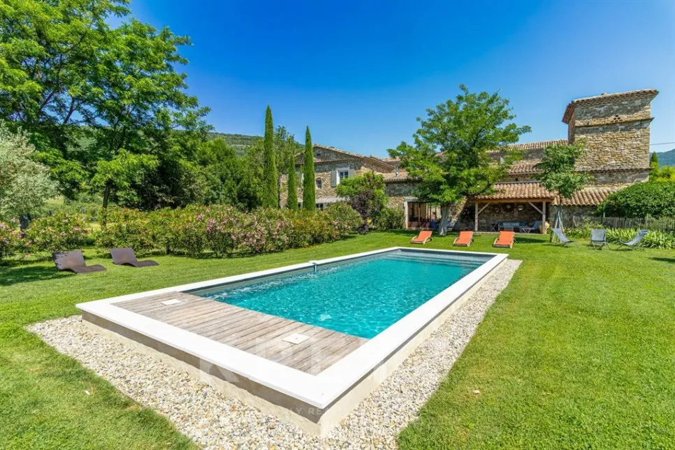 Bassein - Patrimonial Home with Pool in Drôme Provençale