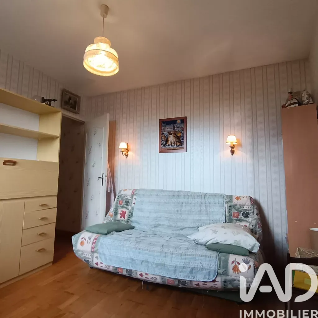 Bedrooms - Character Stone House with Garden in Limoges