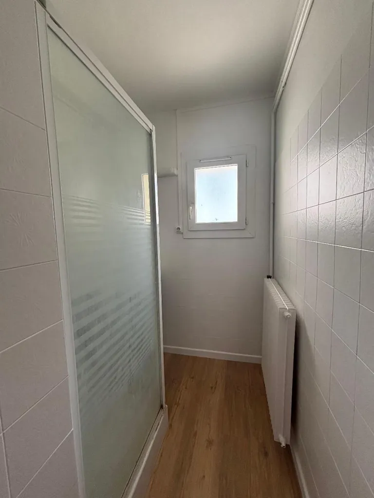 Salles de bain - Appartement 4 Pièces avec Balcon à Valence