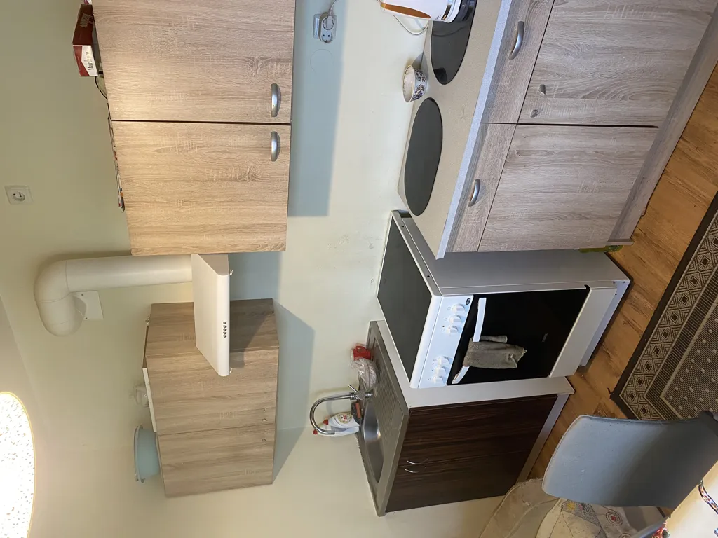 Cuisine - 1-Bedroom Flat with Balcony in Habaja