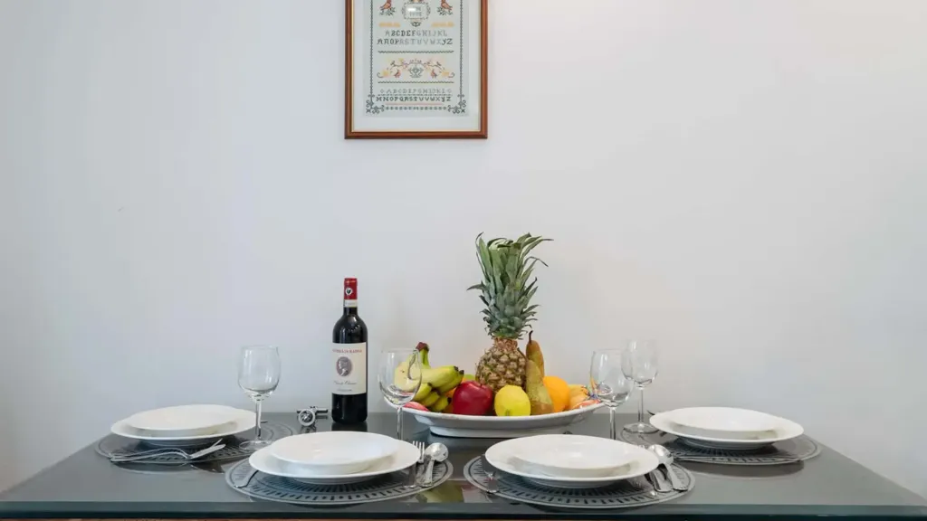 Söögituba - Arty Apartment with Balcony in Florence