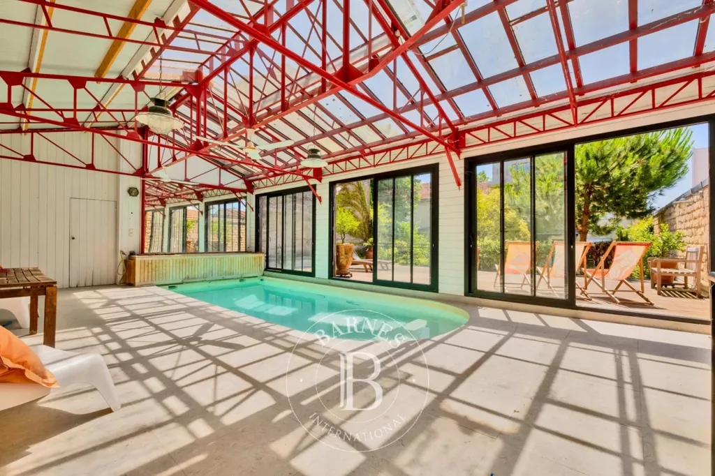 Bassein - Stone House with Indoor Pool in Labottière