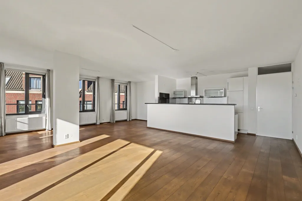 Elutuba - Corner Flat with River View in Brandepoort