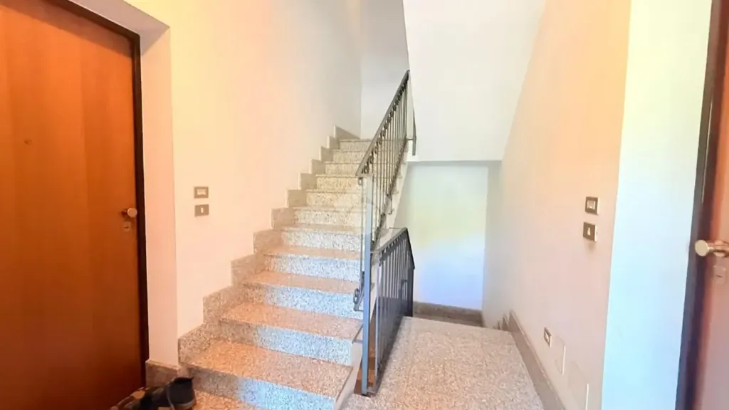Pièces - Apartment with Three Balconies in Lanzo Torinese
