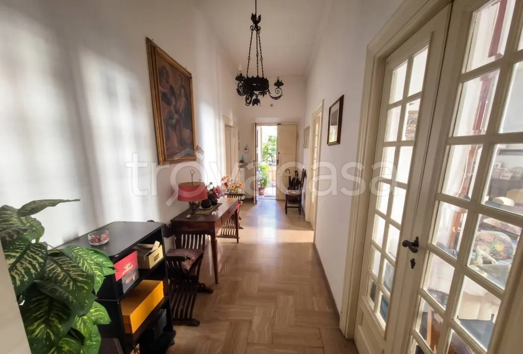 Esik - Spacious Apartment with Balcony in Perugia
