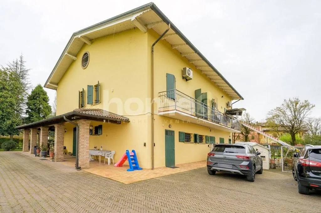Välivaade - Luxury Villa with Garden in Modena