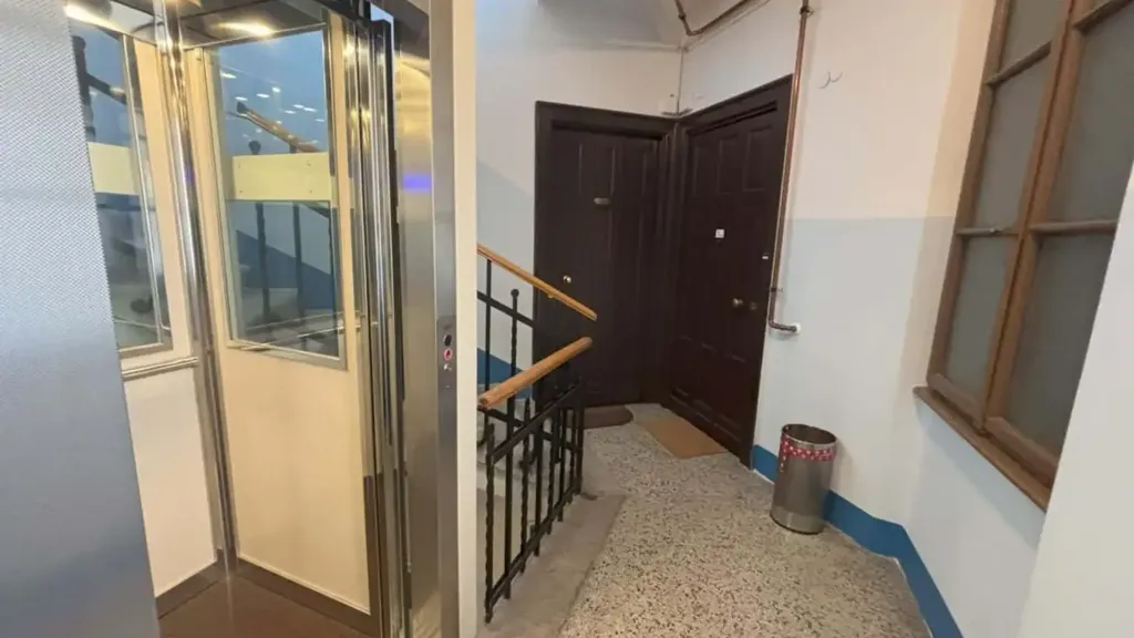 Entrée - Spacious Studio with Central Location in Trieste