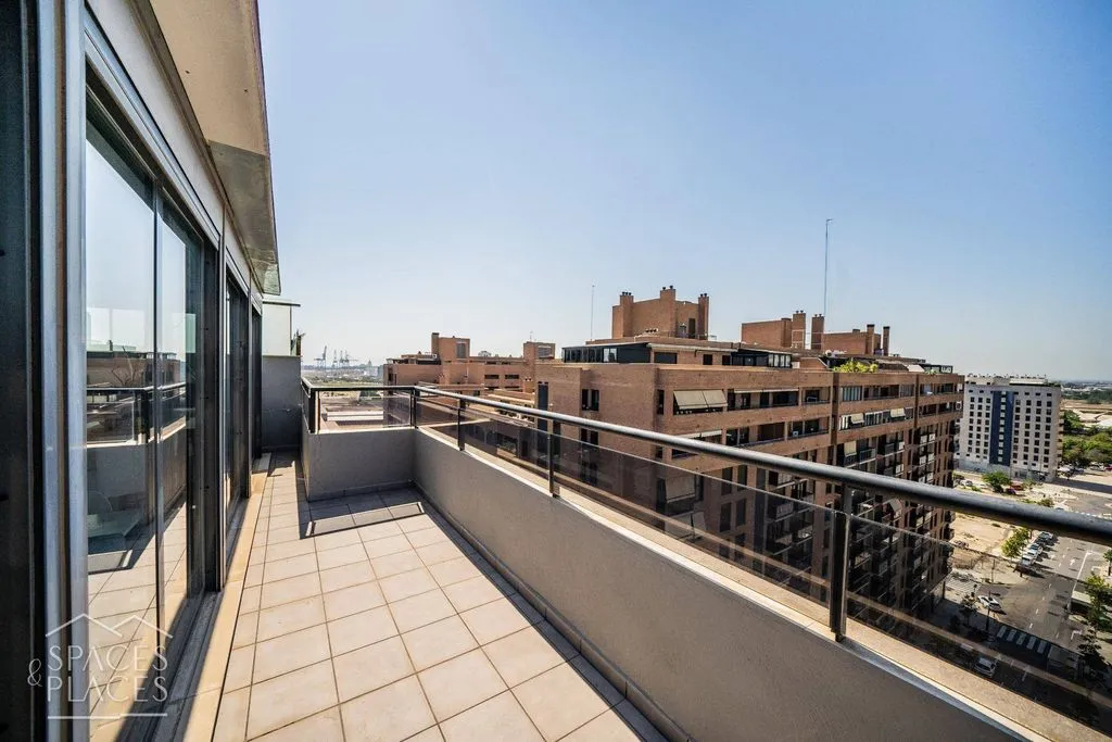 Balcon - Luxury Penthouse with Pool in Valencia
