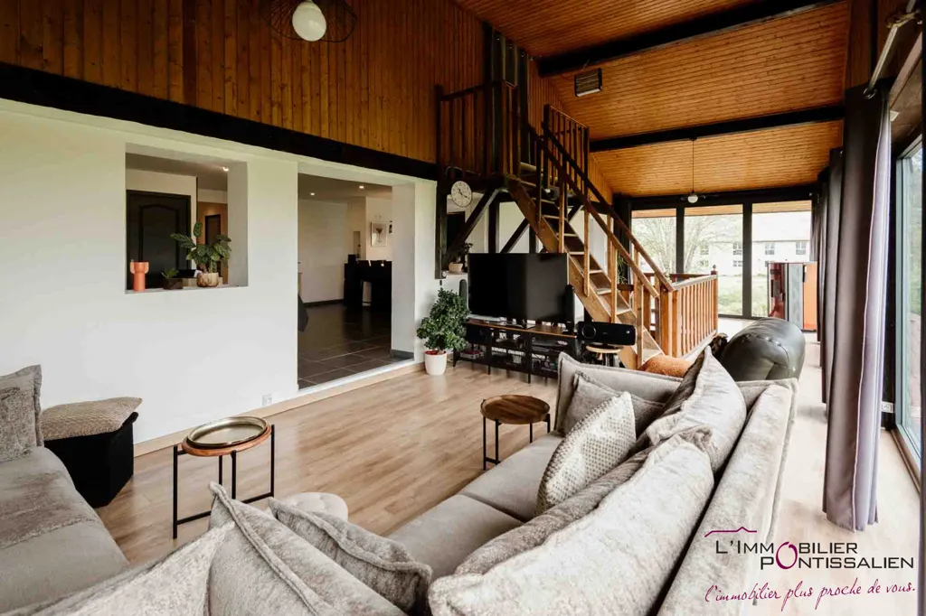 Elutuba - Type 7 Apartment with Balcony in Sainte-Colombe