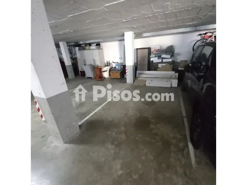 Garage - Ground Floor Flat with Garden in Ripollet