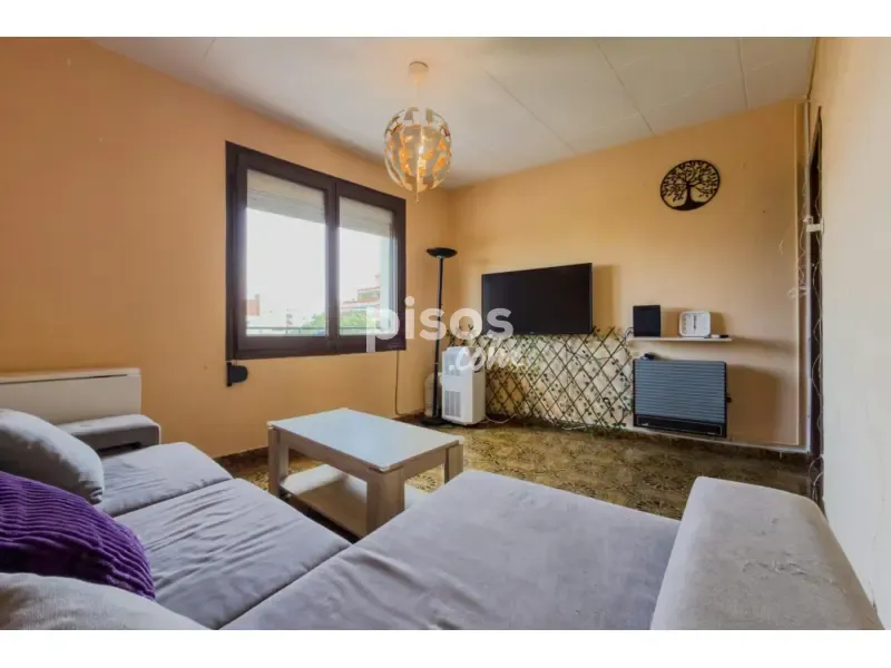 Séjour - Furnished Apartment with Balcony in Sants-Badal