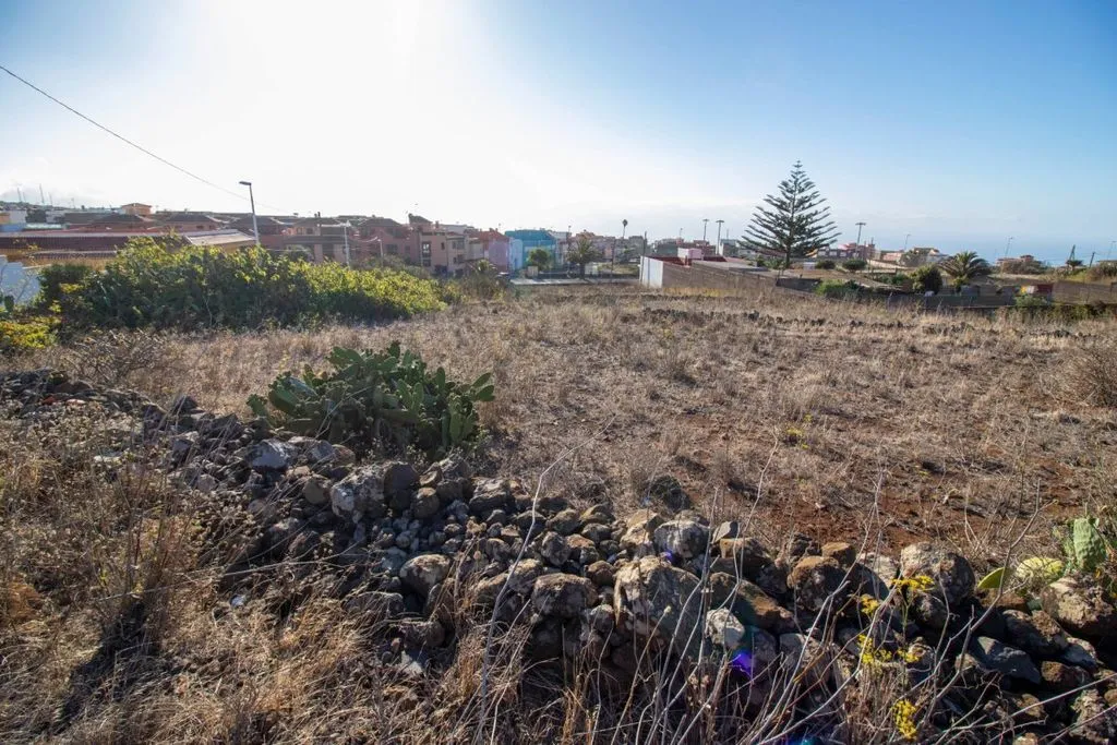 Garden - Building Land with Chalet Potential in El Rosario