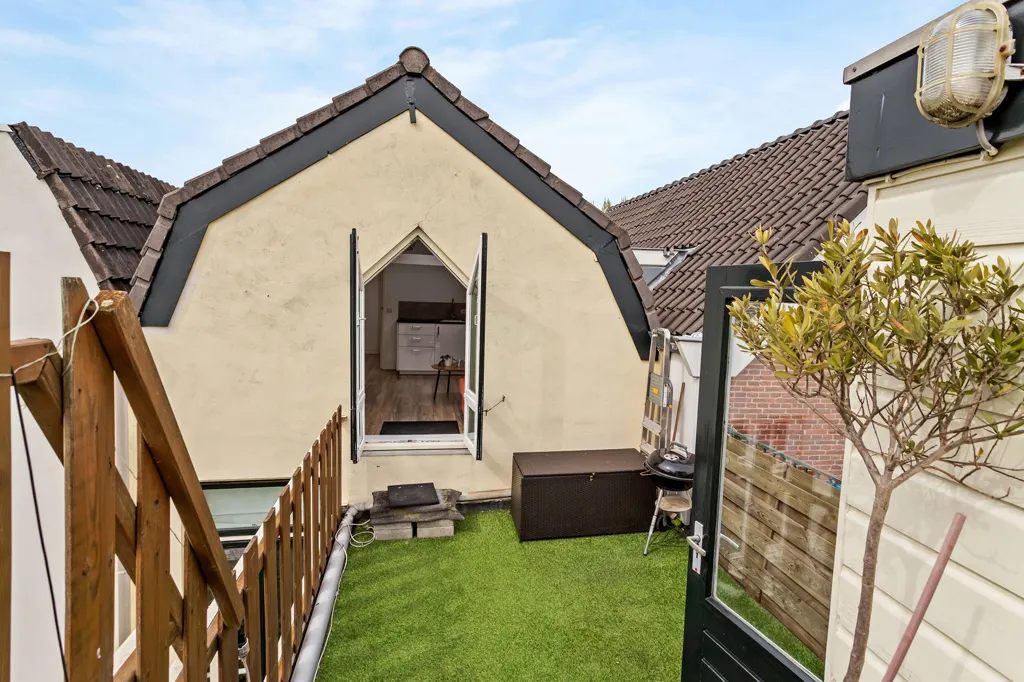 Jardin - Dual-Level Maisonette with Rooftop Terrace in Pijlsweerd