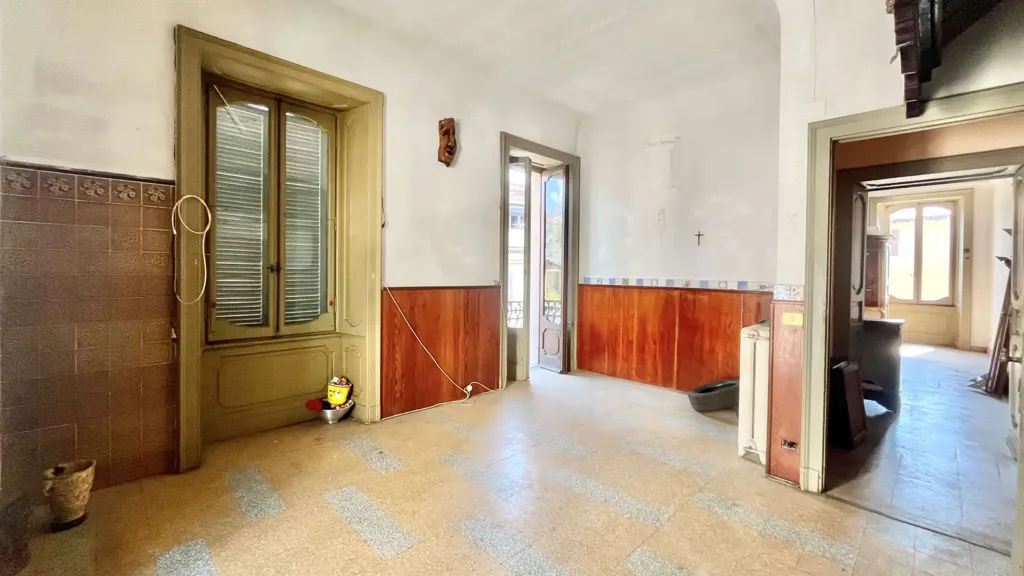 Hallway - Historic Villa with Private Garden in Intra