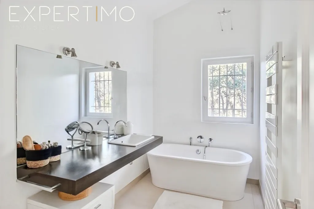 Vannitoad - Luxury Villa with Pool in Fuveau