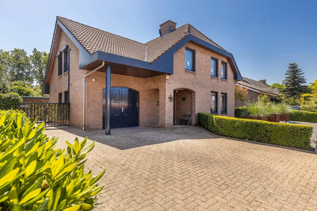 Esterno - Luxury Villa with Wellness Features in Urmond