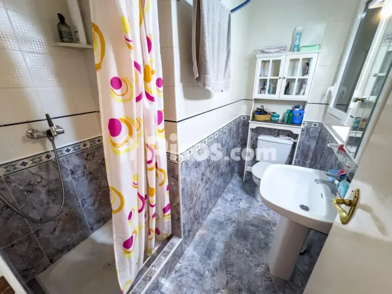 Salles de bain - Chalet with South-Facing Terrace in Torrevieja