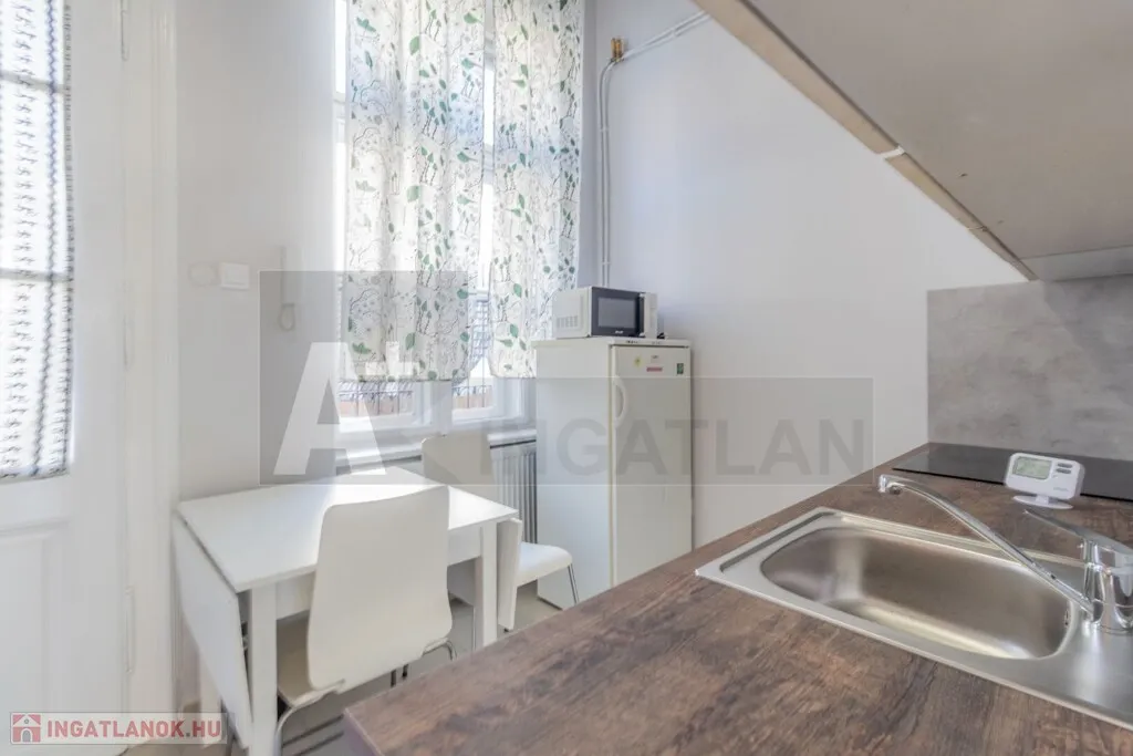 Cucina - Dual Apartment Flat with Garden Access in Szeged
