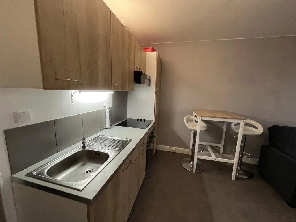 Köök - Studio with Balcony in Nîmes Centre