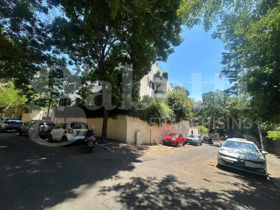 Välivaade - Penthouse with Panoramic Terrace in Rome