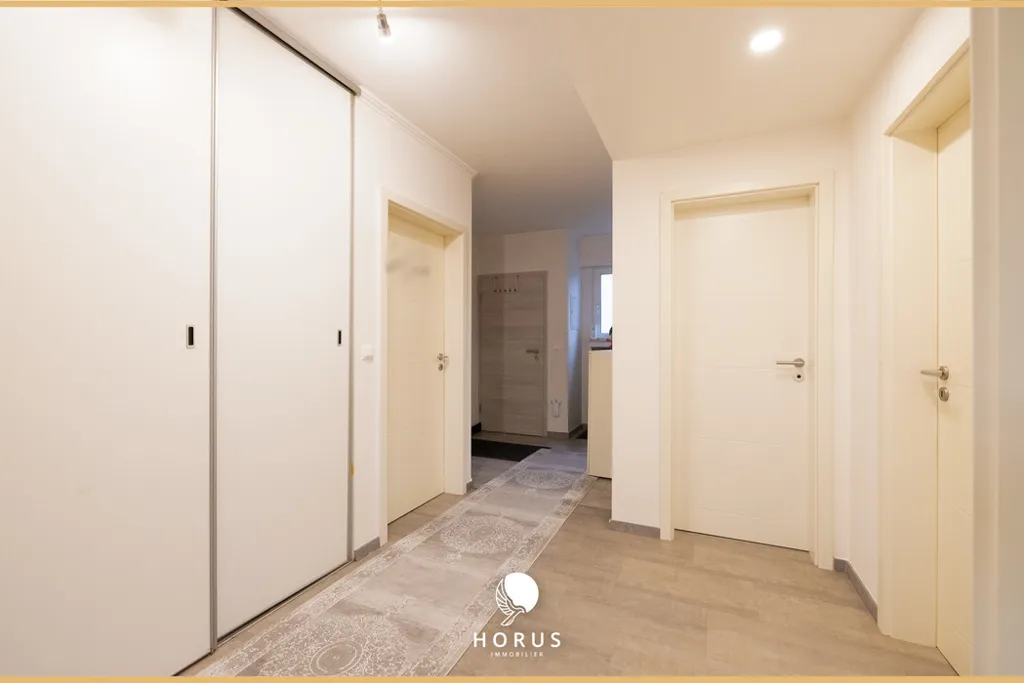 Entrée - Appartement 4 Chambres avec Jardin à Kehlen